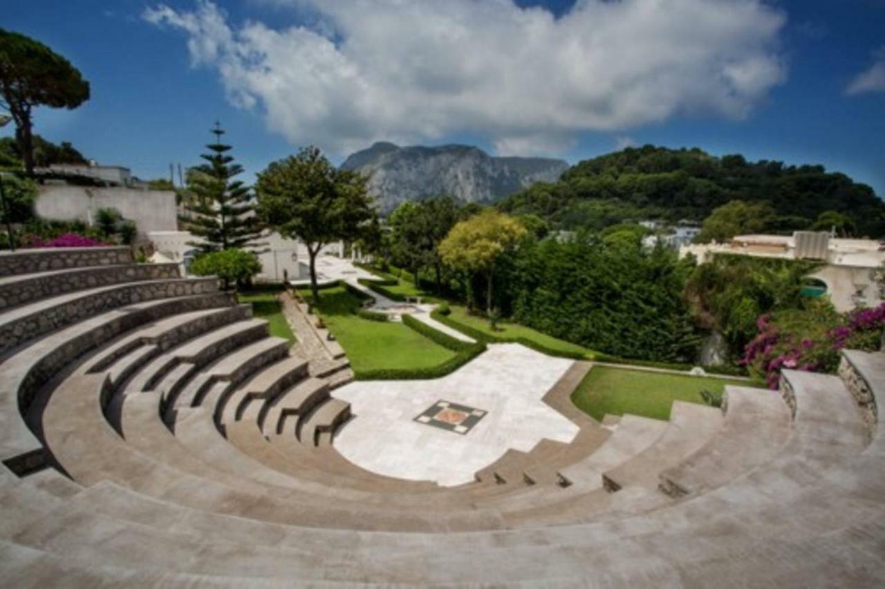 La Casa Dei Merli Capri Bagian luar foto