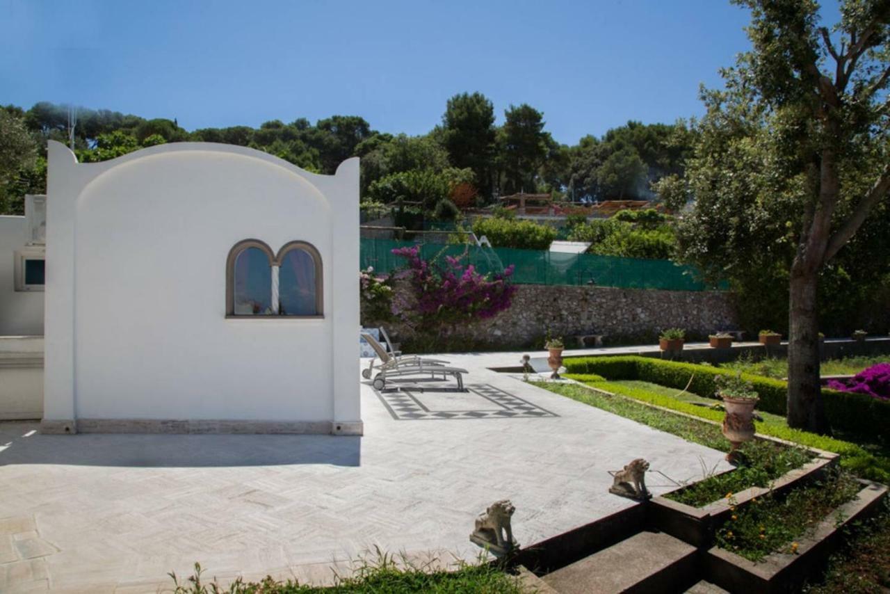 La Casa Dei Merli Capri Bagian luar foto